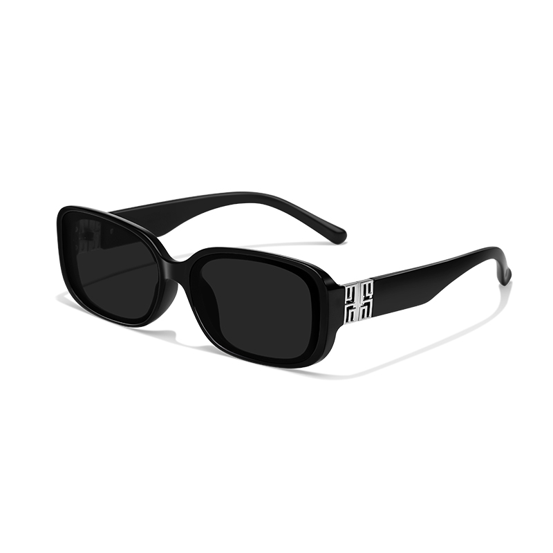 11506 Classic Oversized Square Sunglasses with Designer-Style Logo - Image 4